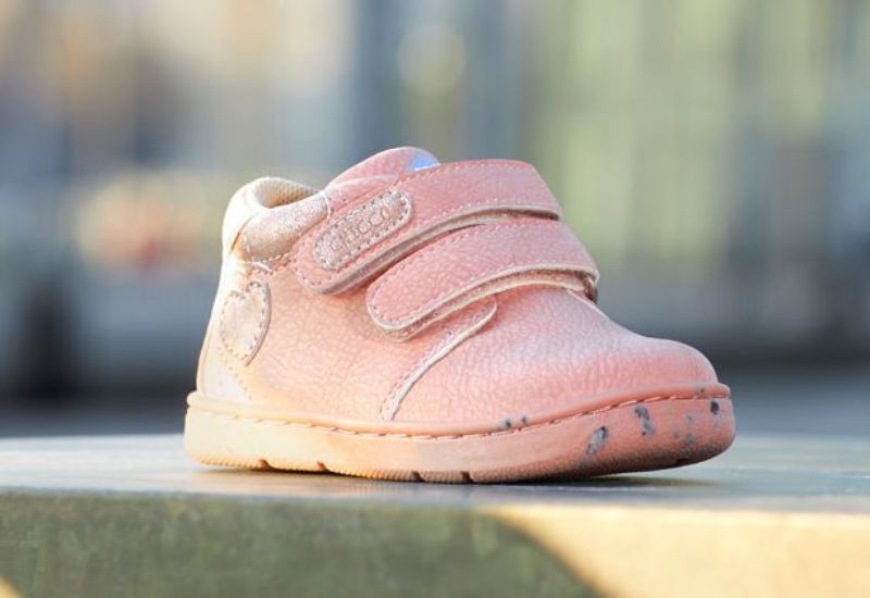 Scarpe primi store passi bimba chicco