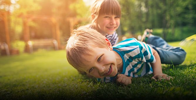 Sole e bambini, scegliere la giusta protezione